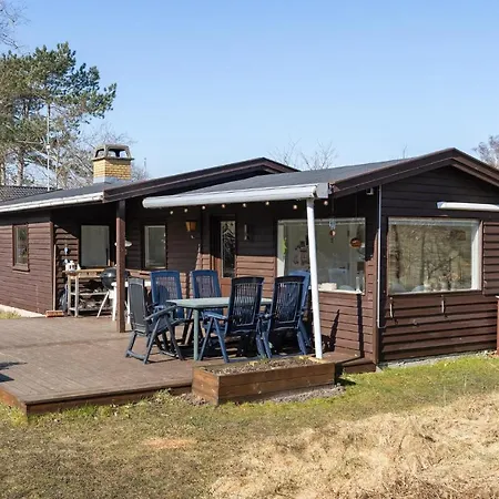 3 Bedroom Gorgeous In Feriehus